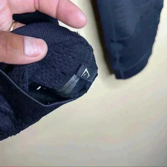 Gymshark Womens Energy+ Seamless Black Leggings - Picture 5 of 6